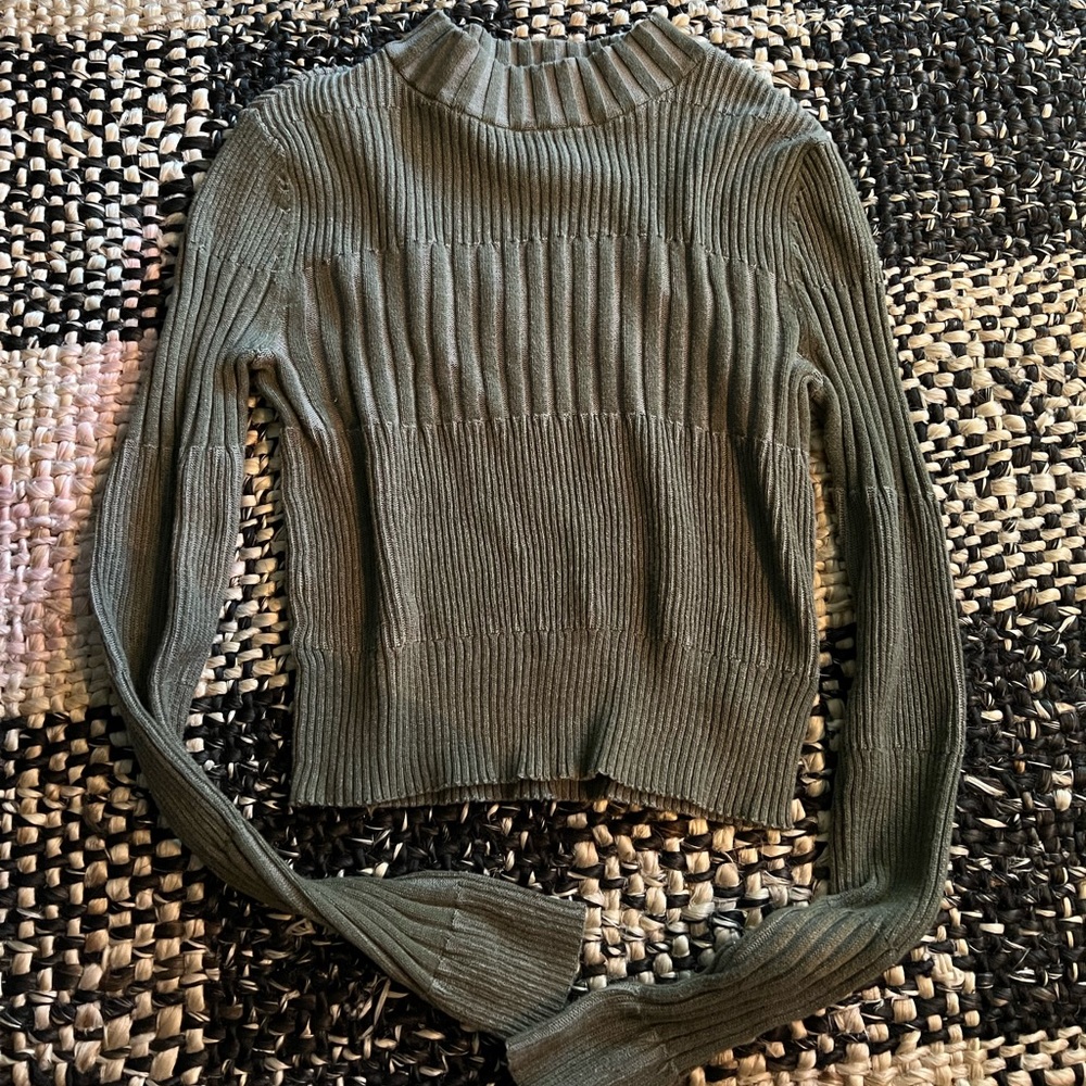 American Eagle Long-sleeve Top